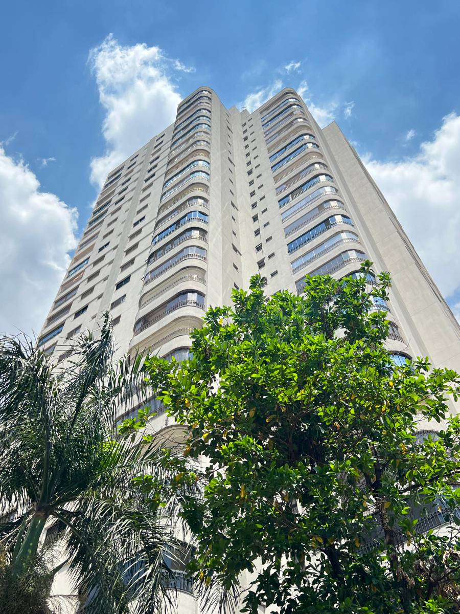 Apartamento 4 Suítes - 161 m2 -   7  Garagens - R$ 1.744.000 
