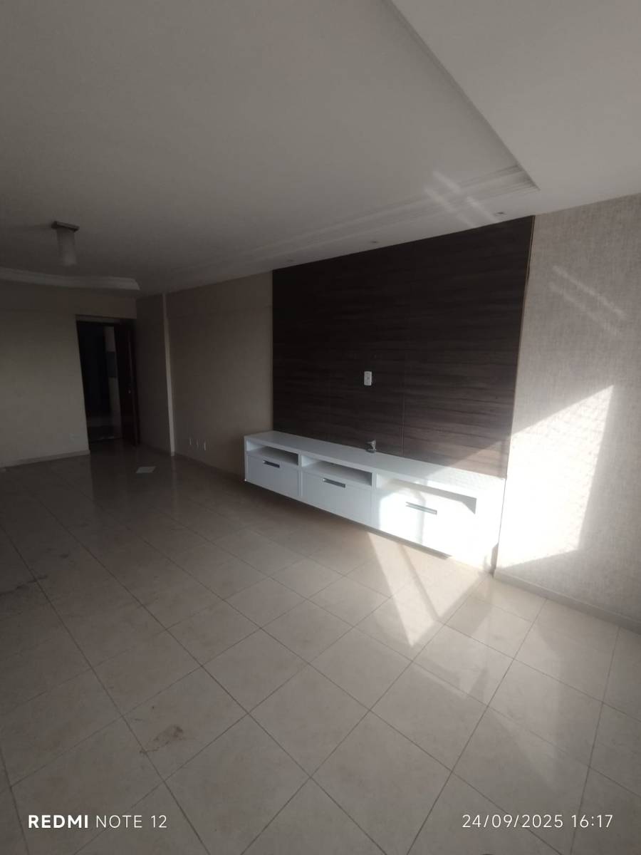 Apartamento 4 Quartos - 110 m2 -  2 Garagens  Gaveta - Armários Planejados 